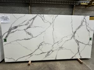 BIANCO VENATO EXTRA full body print